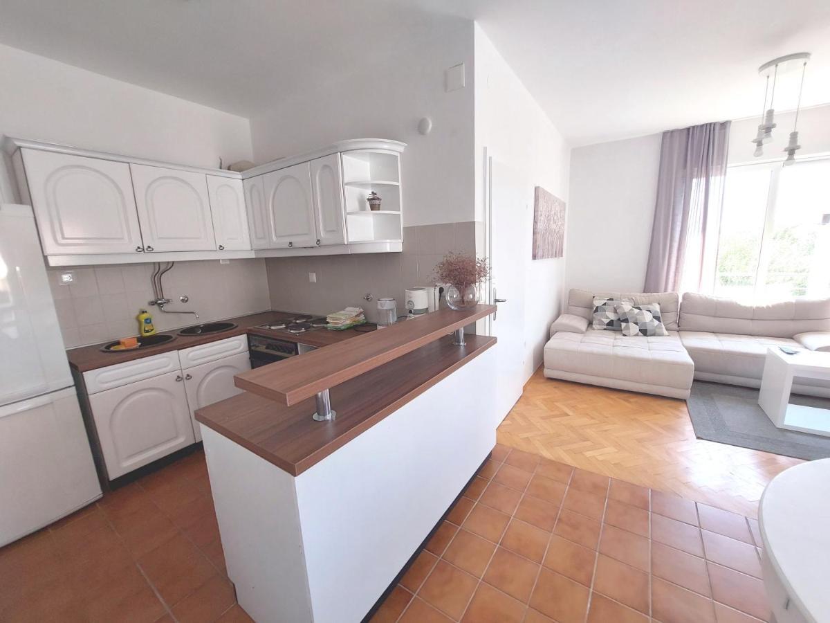 Gulin Apartments Водице Екстер'єр фото