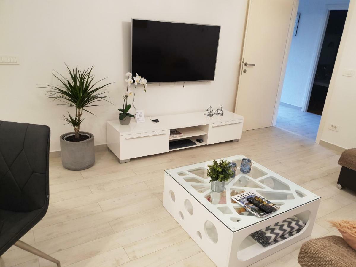Gulin Apartments Водице Екстер'єр фото
